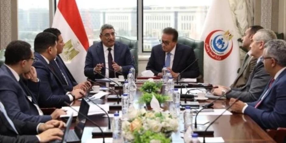 وزير الصحة : إنشاء مدينتين طبيتين بالعلمين والعاصمة الإدارية الجديدة