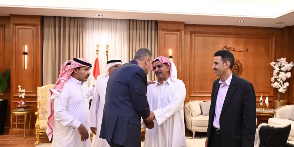 محافظ جنوب سيناء يلتقي مشايخ وعواقل المحافظة لبحث مطالب المواطنين واحتياجاتهم  (صور) 