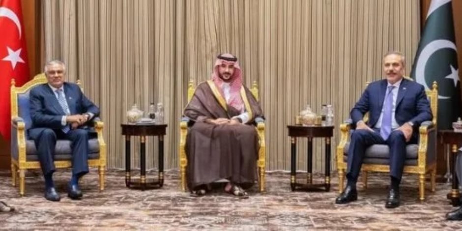 حلف مكة يعلن الانتقال الفوري للدفاع المشترك ويرتب نشر قوات فى السعودية