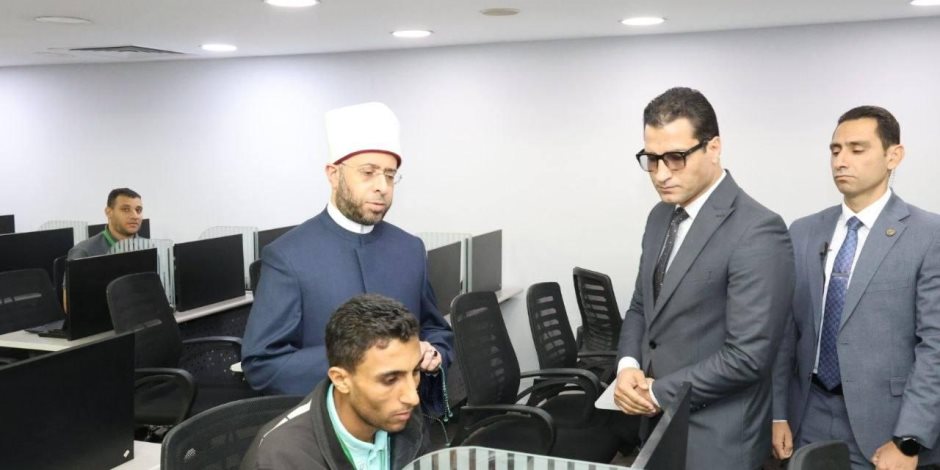 وزير الأوقاف: الارتقاء بالمستوى العلمي والثقافي للأئمة استثمار في الإنسان وبناء للوعي الديني الرشيد
