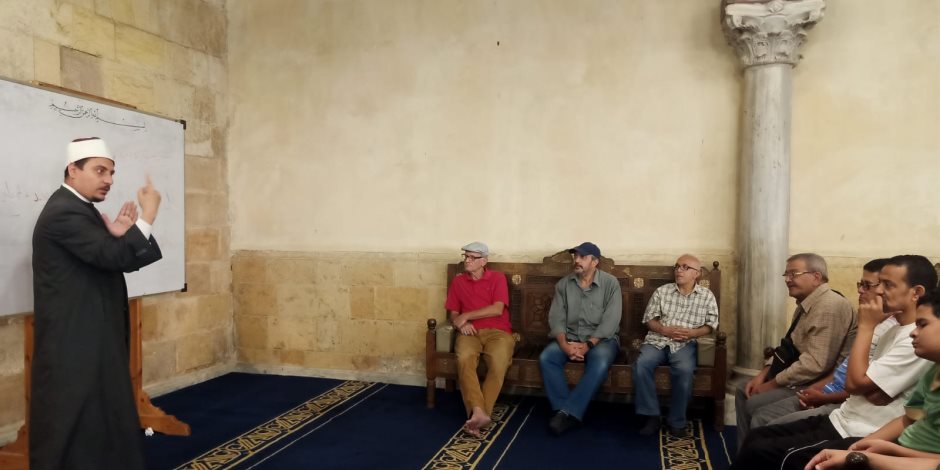 "البحوث الإسلامية" يُطلق قافلة دعوية وتوعوية لواعظات الأزهر بمشاركة الوعاظ إلى الواحات البحرية