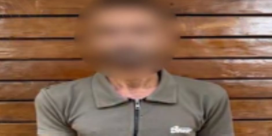 ضبط عاطل سرق هاتفًا محمولًا من أحد المصلين داخل مسجد بشبرا الخيمة