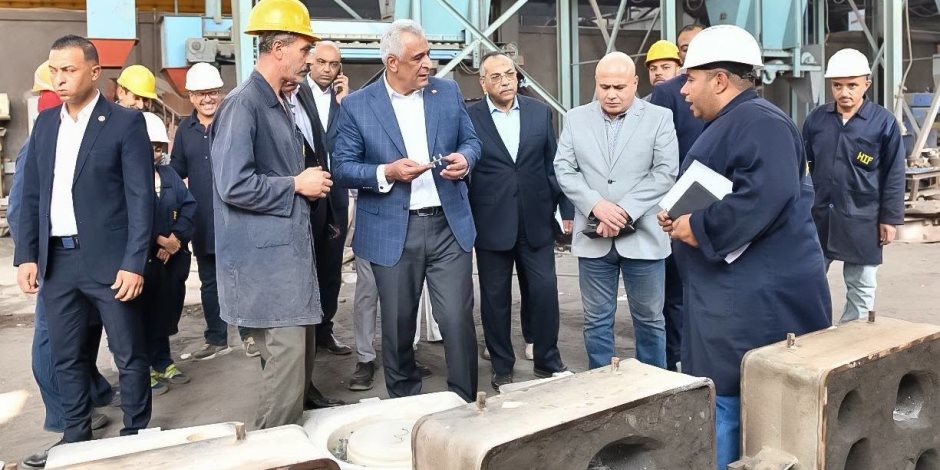 وزير الدولة للإنتاج الحربي يتابع كفاءة التشغيل ومعدلات الإنتاج بشركة حلوان للمسبوكات