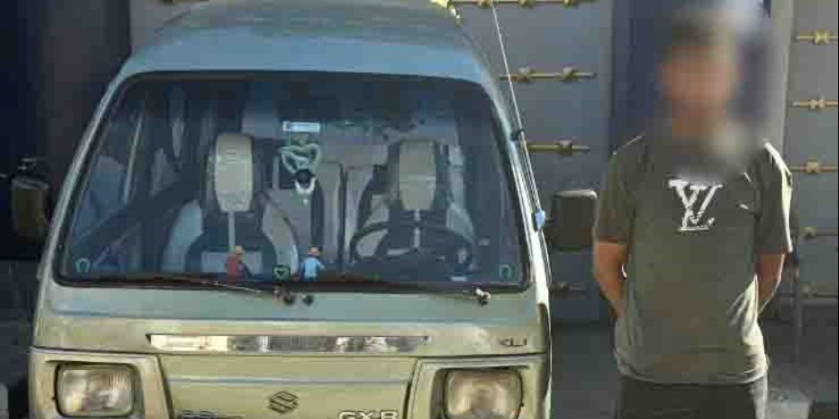 ضبط سائق ميكروباص بالإسكندرية لسبه الركاب وتهديدهم بسبب اعتراضهم على قيادته برعونة