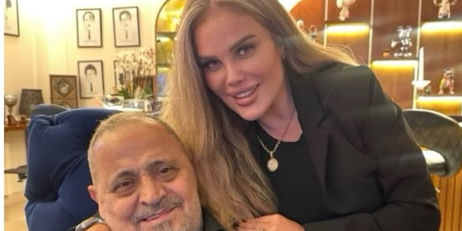  الله يطوّل بعمرك يا أبو وديع .. نيكول سابا تشارك جمهورها صورة حديثة مع جورج وسوف علي إنستجرام