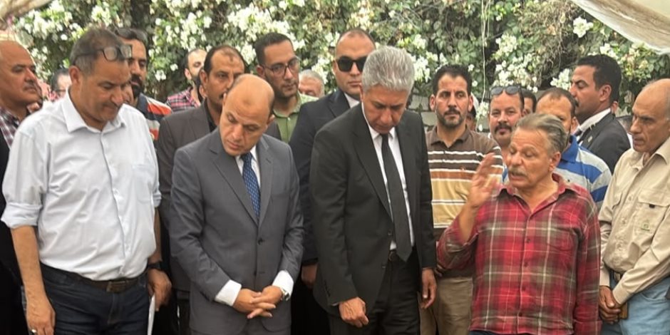 وزير السياحة يصل قرية بهبيت الحجارة بالغربية ويتفقد موقع اكتشاف تمثالى رمسيس