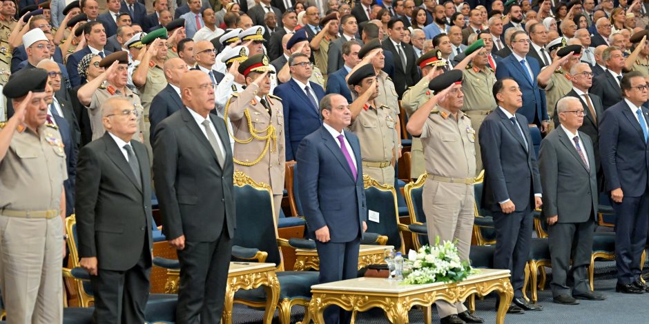 الرئيس السيسي يستحضر تجربة السادات الاقتصادية: بناء الدولة جهد متواصل والوعي ضرورة لحماية الحقائق
