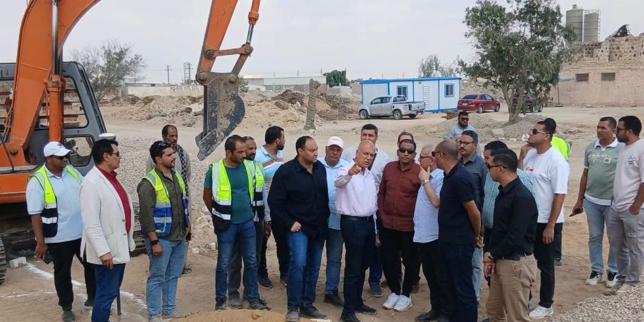 وزيرة الإسكان تتابع موقف تنفيذ عددٍ من مشروعات المرافق وتطوير الخدمات بمدينة الشروق