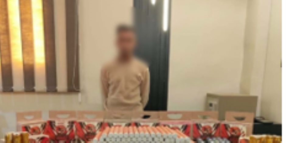 ضبط أحد الأشخاص بالمنوفية لقيامه بإدارة صفحة بمواقع التواصل للترويج لبيع الألعاب النارية 