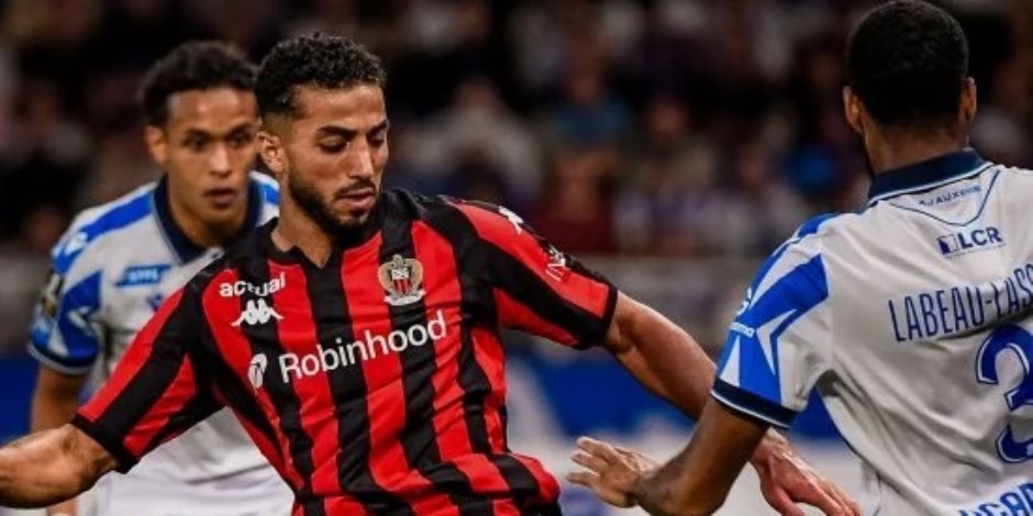 محمد عبد المنعم يقود تشكيل نيس أمام ليون في الدوري الفرنسي
