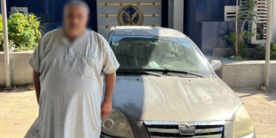 ضبط موظف بالقاهرة صدم سيدة بسيارته وتسبب في إصابتها أثناء محاولته الفرار