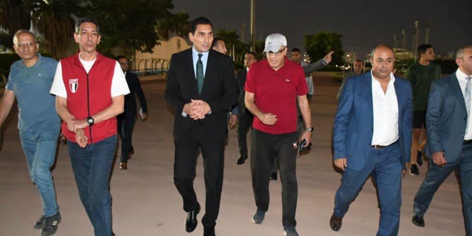 وزير الرياضة يتفقد المنشآت الملحقة باستاد القاهرة ويؤكد ضرورة وضع رؤية واضحة لتطويرها