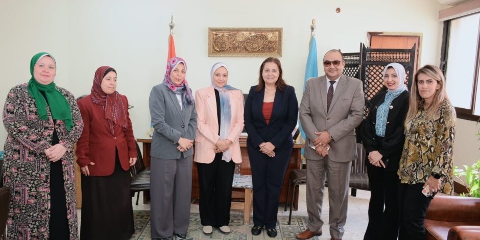 «الخدمات الرقمية».. ندوة توعوية لـ«سفراء الأزهر» بالتعاون مع وزارة الاتصالات بكلية التجارة بنات القاهرة