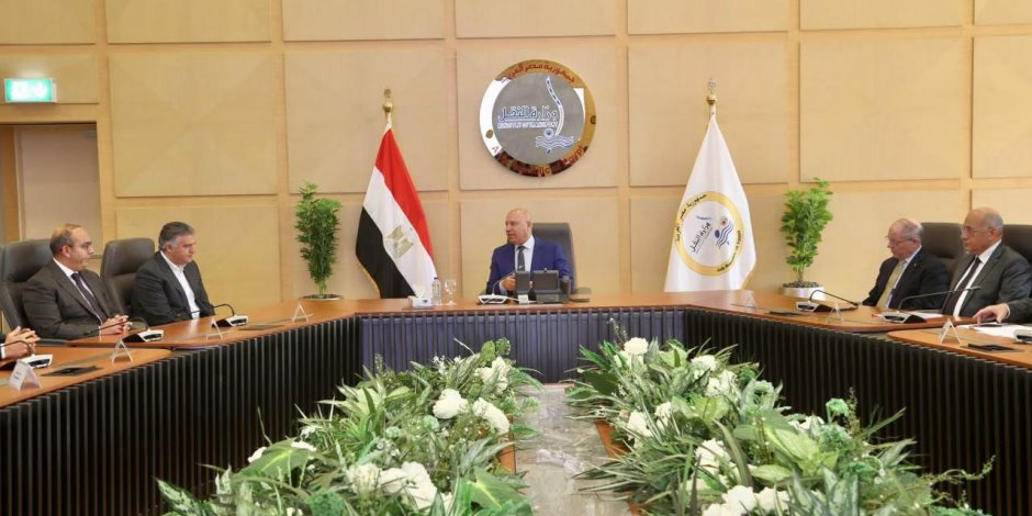 النقل: مشروع إنشاء مركز إقليمي ودولي متكامل للتوزيع على مساحة 273 ألف متر مربع وسيسهم في تعزيز مكانة الميناء 