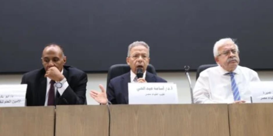 عمومية الأطباء تقر 11 قرارا.. أبرزها ضوابط جديدة للقيد وربط أعداد طلاب الطب بفرص التدريب