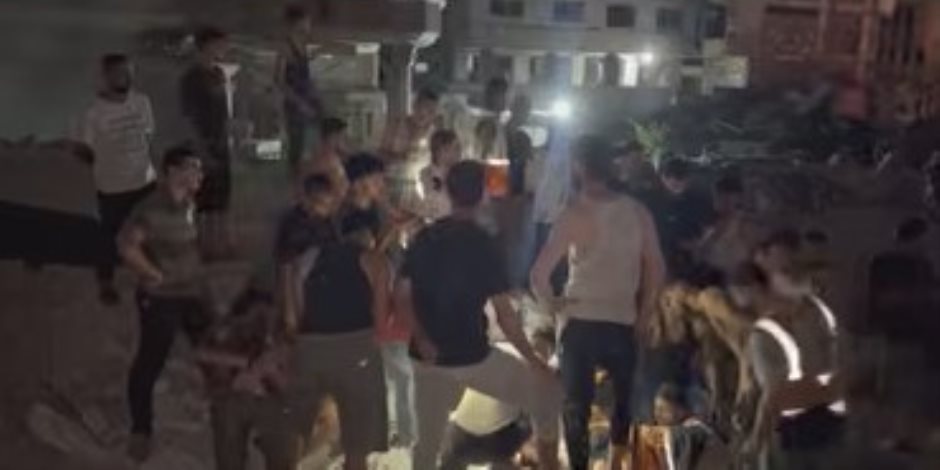 القاهرة الإخبارية: استشهاد فلسطينيين وإصابة آخرين في استهداف إسرائيلي