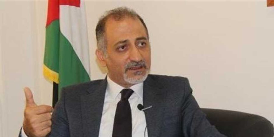 مهند العكلوك يطالب بفرض عقوبات على إسرائيل وإدراج المستوطنين على قوائم الإرهاب: 5500 اعتداء منذ مطلع 2026