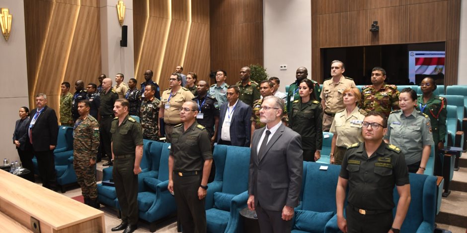 القوات المسلحة تحتفل بتخريج الدورة التدريبية الدولية "كبار المُخططين الوطنيين لعمليات الأمم المتحدة للسلام"