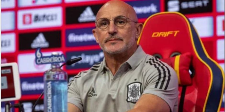 دي لا فوينتي ينافس إنريكي فى سباق أفضل مدرب علي جائزة الكرة الذهبية 2026 