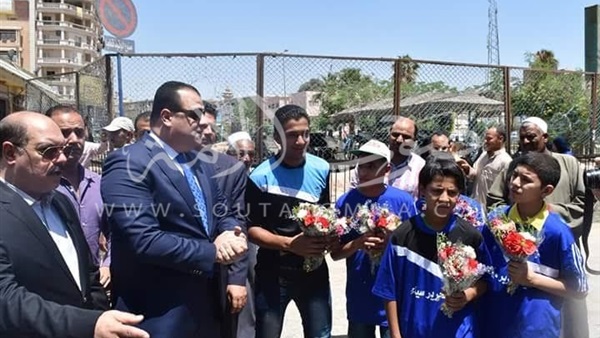 بالصور.. محافظ الفيوم يشارك المواطنين احتفالات عيد تحرير سيناء بالصور.. محافظ الفيوم يشارك المواطنين احتفالات عيد تحرير سيناء