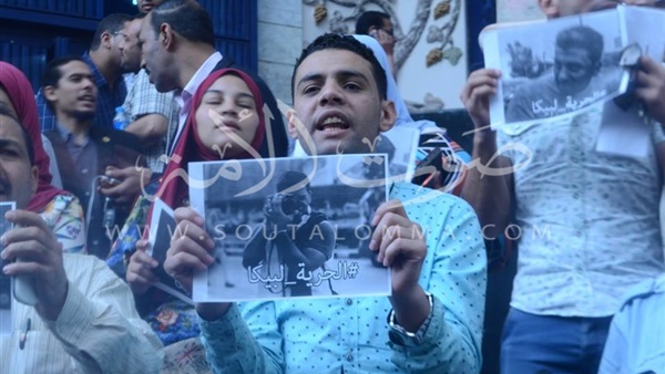 بالصور.. بدء وقفة «الصحفيين» تحت شعار «استرداد الكرامة» بالصور.. بدء وقفة «الصحفيين» تحت شعار «استرداد الكرامة»