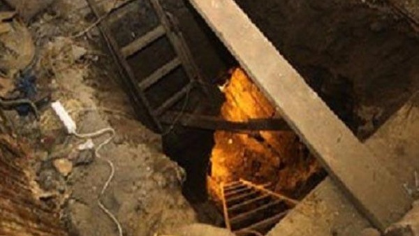 ضبط 7 أشخاص أثناء تنقيبهم عن الآثارداخل منزل عامل بجرجا ضبط 7 أشخاص أثناء تنقيبهم عن الآثارداخل منزل عامل بجرجا