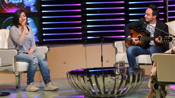 رامي رفعت مع نادية حسني في «بالألوان الطبيعية» رامي رفعت مع نادية حسني في «بالألوان الطبيعية»