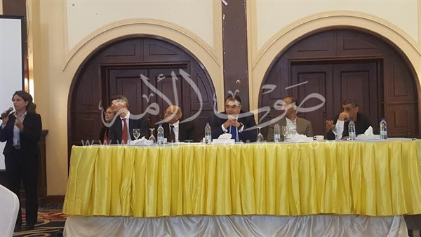 افتتاح الندوة التعريفية لدعم المشروعات الصغيرة والمتوسطة بالفيوم افتتاح الندوة التعريفية لدعم المشروعات الصغيرة والمتوسطة بالفيوم