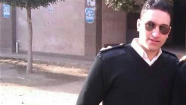 والدة ضابط النزهة: «سواقين الميكروباص افتكروه أمين شرطة» والدة ضابط النزهة: «سواقين الميكروباص افتكروه أمين شرطة»