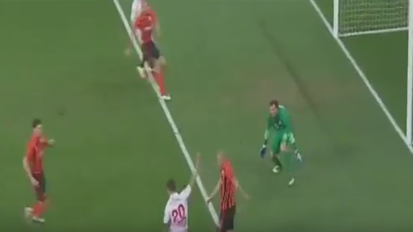 بالفيديو.. إشبيلية يحقق تعادل «مثير» مع شاختار في الدوري الأوروبي بالفيديو.. إشبيلية يحقق تعادل «مثير» مع شاختار في الدوري الأوروبي