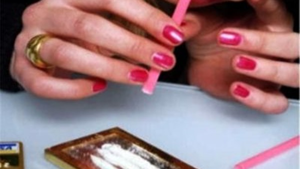 فرنسية تستعين بالشرطة لفحص جودة المخدرات وصلاحيتها للاستهلاك