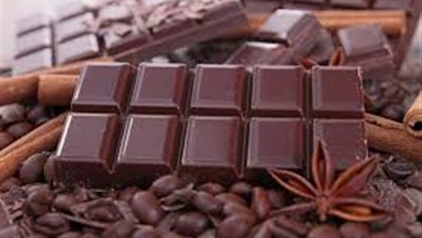 دراسة بريطانية: 25 جرامًا من الشوكولاتة يوميًا تقلل أمراض القلب دراسة بريطانية: 25 جرامًا من الشوكولاتة يوميًا تقلل أمراض القلب