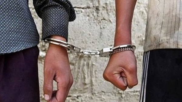 ضبط عاطلين حاولا الهروب من كمين أمني في بنها ضبط عاطلين حاولا الهروب من كمين أمني في بنها