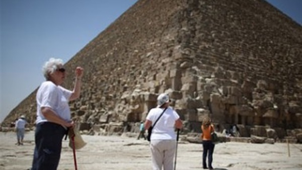 «تنشيط السياحة»: حادث الواحات لم  يثر علي تدفق السياح المكسكيين 