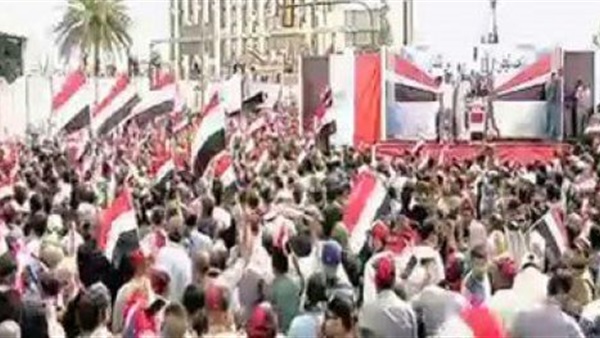 بغداد تعلن حالة الطوارىء عقب اقتحام البرلمان