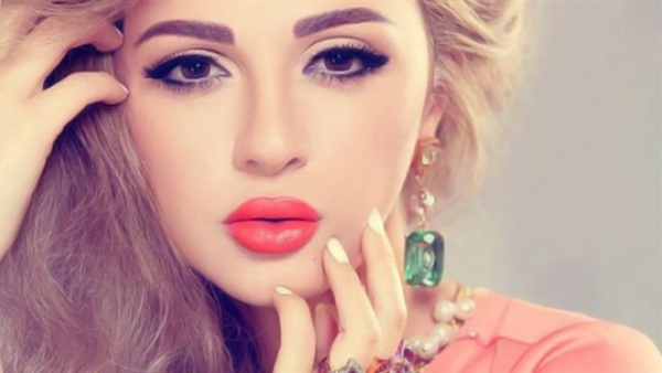 ميريام فارس تحتفل بعيد «الفصح»