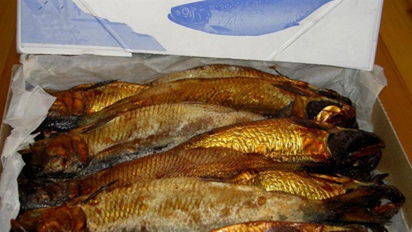 ضبط 2 طن أسماك مملحة غير صالحه للاستهلاك الآدمي بالمنيا