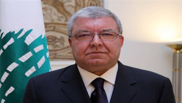 تشييع جنازة شقيق وزير الداخلية اللبناني بمشاركة السفير المصري
