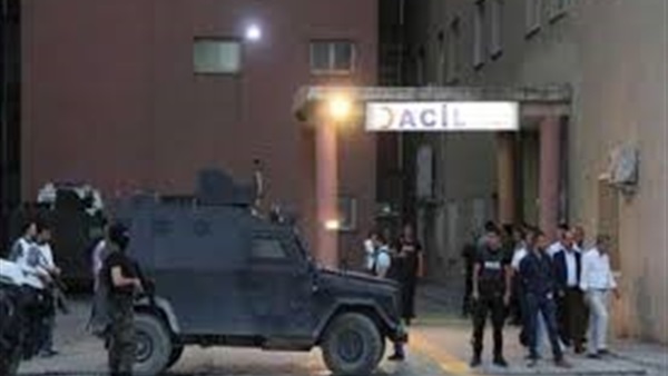 مقتل شرطيين تركيين في انفجار سيارة مفخخة