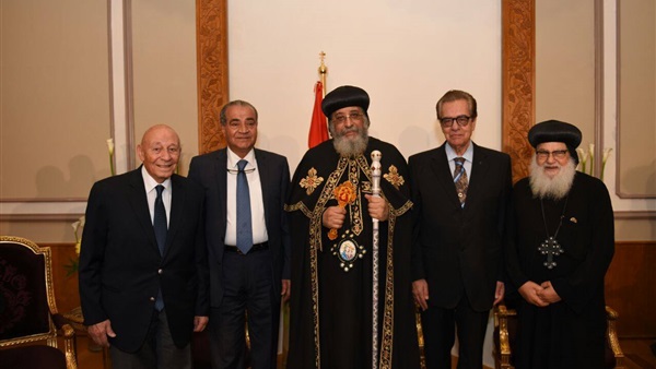 وصول أول حاج مصري مصاب في  حادث تدافع "منى" للقاهرة  