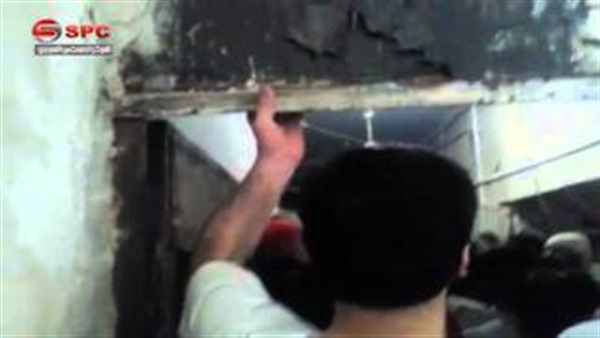 بالفيديو.. مسلحون يسيطرون على سجن حماة في سوريا    