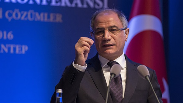 وزير الداخلية التركي: «داعش» وراء حادث تفجير السيارة بعنتيب