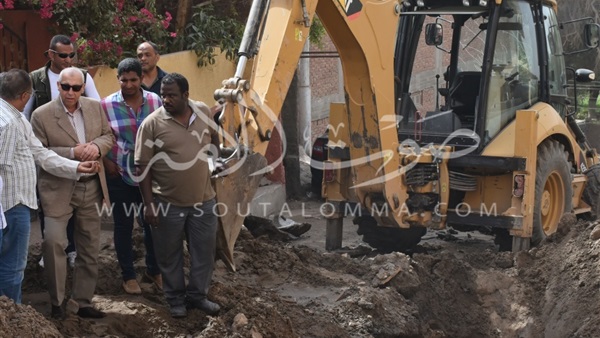 بالصور.. محافظ أسوان يتفقد أعمال الإصلاح لخط الطرد بـ«الكرور» بالصور.. محافظ أسوان يتفقد أعمال الإصلاح لخط الطرد بـ«الكرور»