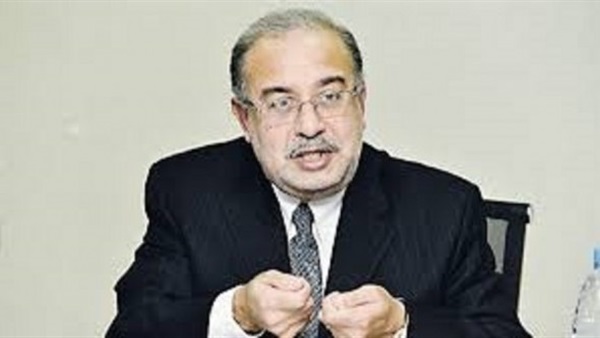 رئيس الوزراء يبحث إعادة  تشغيل 1000 مصنع متوقف 