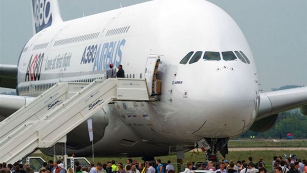 «الاتحاد للطيران» تطلق رحلات يومية بطائرتها إيرباص A380 إلى مومباي «الاتحاد للطيران» تطلق رحلات يومية بطائرتها إيرباص A380 إلى مومباي