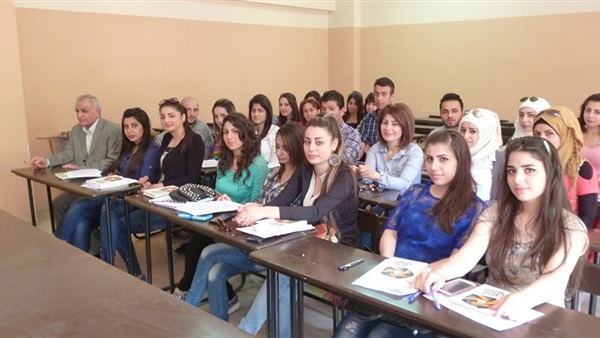 الطلبة يتهافتون على دراسة اللغة الروسية في سوريا 