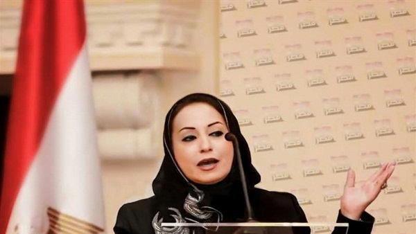 وفاء عكة تشيد بخطاب السيسى فى الحصاد الأول لـ1.5 مليون فدان 