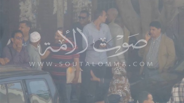 بالصور.. الأمن يحصر أعداد «المواطنين الشرفاء» المتجمعين أمام نقابة الصحفيين بالصور.. الأمن يحصر أعداد «المواطنين الشرفاء» المتجمعين أمام نقابة الصحفيين