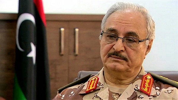 قائد الجيش الليبي يلتقي رئيس الحُكومة المؤقتة قائد الجيش الليبي يلتقي رئيس الحُكومة المؤقتة