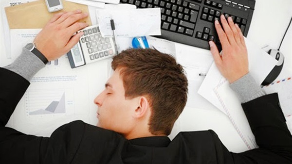 3 تمارين تخلصك من الإرهاق والجهد أثناء العمل 3 تمارين تخلصك من الإرهاق والجهد أثناء العمل